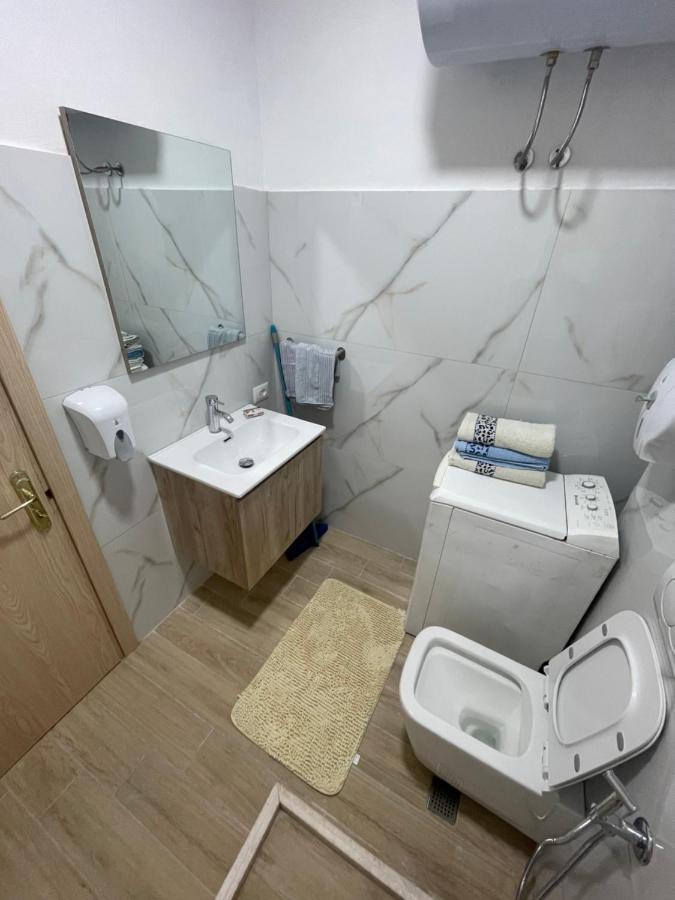 Apartment Cheap , 10 Meters From *
